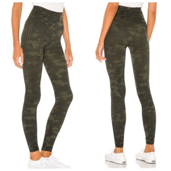 Spanx Look At Me Now Leggings Green Camo Women’s Size Small Seamless Control - Picture 1 of 10